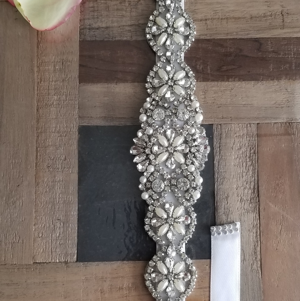 Bridal Belt Gardenia